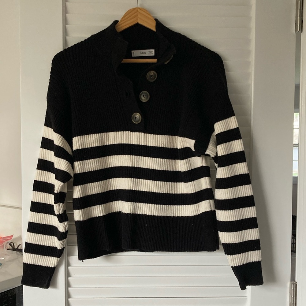 Mango Black and cream sweater